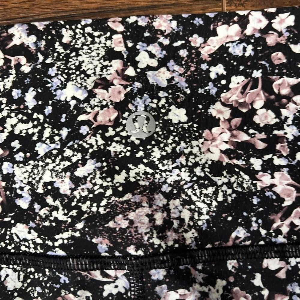 Lululemon High Rise Floral Print Leggings Black Pink‎ Soft Bloom Pattern Women 6 - Picture 4 of 6